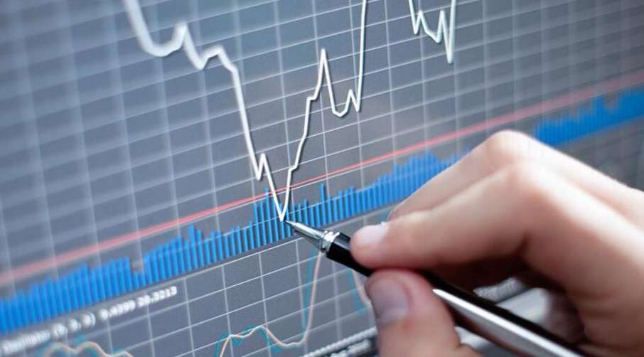 India’s Central Bank Cuts Rates After Five Years